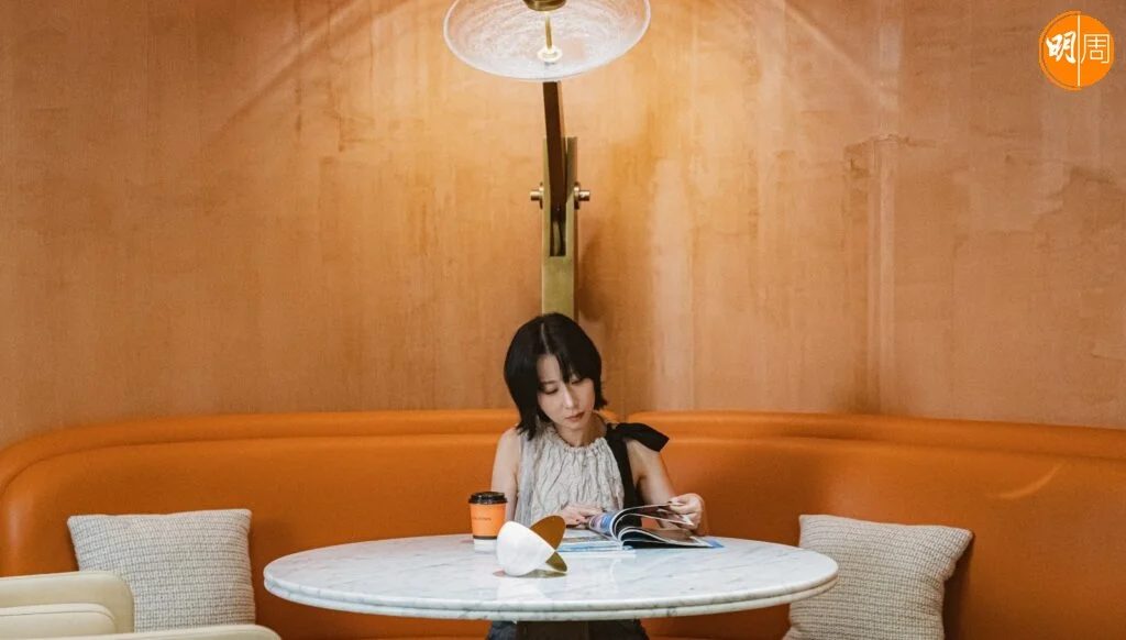 d09b72911976b1a6b877f9a10313a2c0a7dae72f82bebaf15b3d338fa3193d24 article