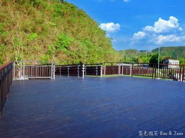 宜兰追日出好去处 南方澳制高点观景台,渔港跨海大桥尽收眼底 11 ▲▼南方澳觀景台遼闊海景。(圖/《紫色微笑 BEN JEAN 饗樂生活》授權提供)
