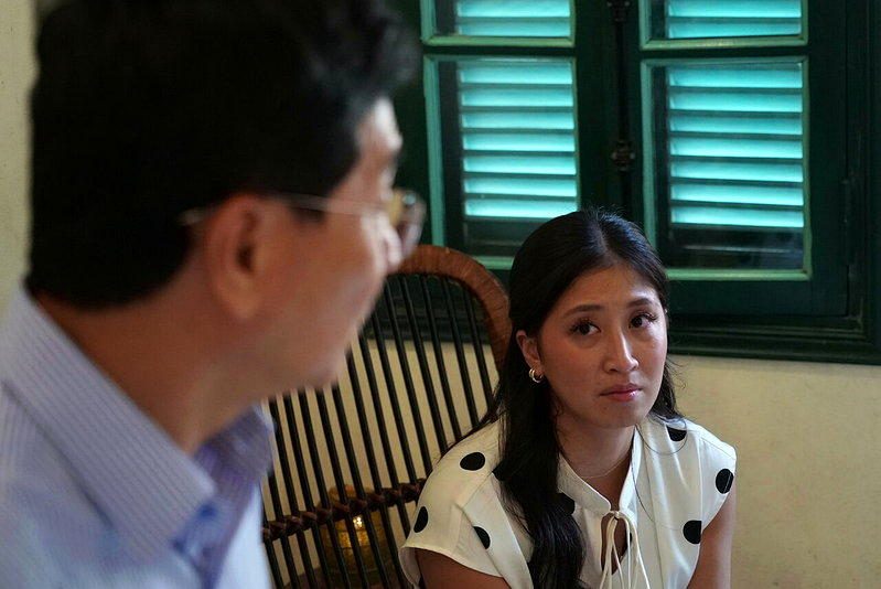 美籍越裔女生越南遭性侵 警方多次施压和解 1 現年24歲的阮氏(Nguyen Thi Quynh Tam)在父親陪同下,向美聯...