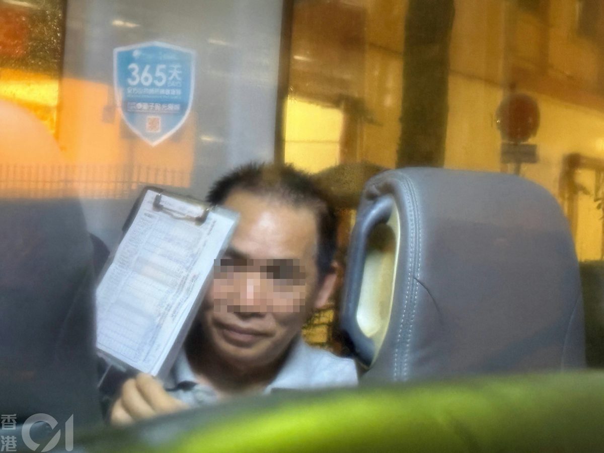 观塘翠屏道撞毙过路妇 小巴司机认不小心驾驶 判社服令200小时 2 被告黎亞奀認不小心駕駛,被判社會服務令200小時。(羅日昇攝)