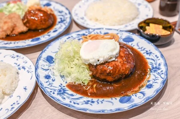 三度入选Tabelog洋食百名店 大阪难波80年老店汉堡排要排队 1 ▲▼大阪難波美食歐風料理重亭的洋食漢堡排與餐廳環境。(圖/《周花花》授權提供)
