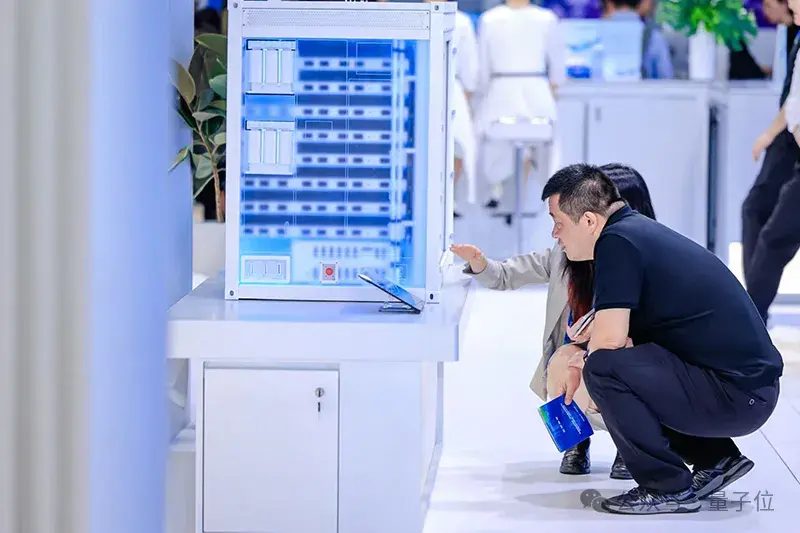 华为发布源网荷储AIDC 1.0 应对AI算力用电难题 2 fc89feda1e5dd235d16ab1b51d27ca9e6ad52372266bf54094290d8dac184dde article