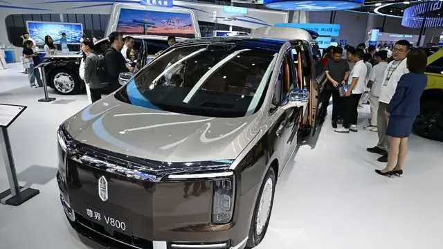 华为尊界V800车型